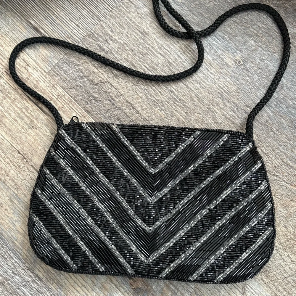 Purses - Picture 2 of 9